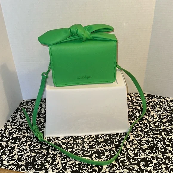 NWOT NANETTE LEPORE FLAP CROSSBODY BAG WITH A BOW 💚 luxury Fabulous Bow - Picture 2 of 16